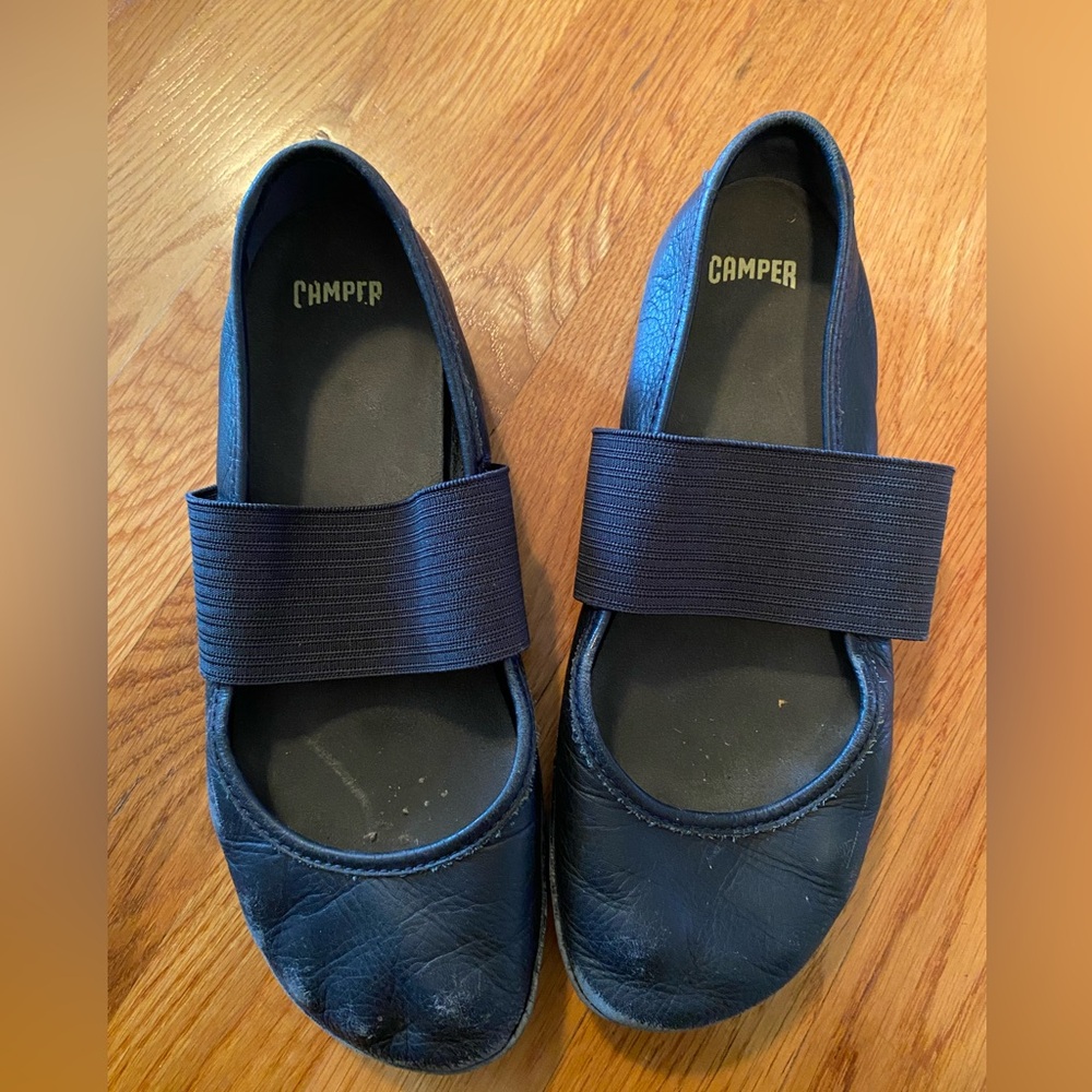 Camper Black Elastic Strap Shoes